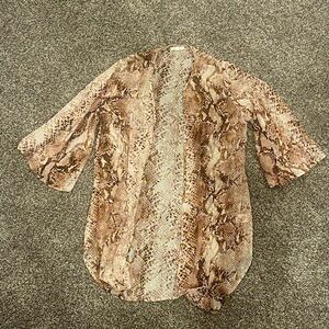 Maurice’s Kimono/Shawl sz S/M